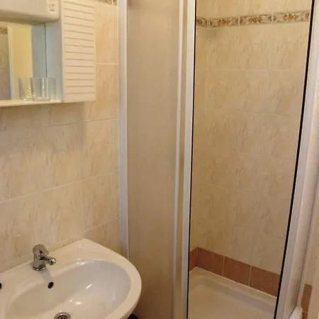 Apartment With Parking Space Banjol, Rab - 22422
