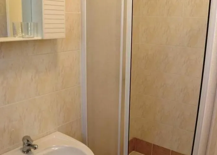 Apartamento With Parking Space Banjol, Rab - 22422