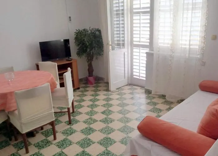 With Parking Space Banjol, Rab - 22422 Appartement Rab Town